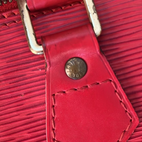 LOUIS VUITTON Red Epi Alma Authenticated by PoshMark. - Picture 15 of 16